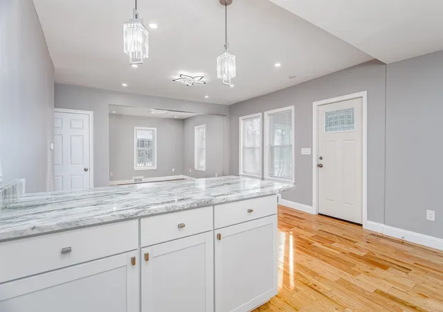 Photo 4 of Single family home for sale at 161 11th, Leominster, MA 01453 | MLS# 73582367 | Listing updated on 2026-10-06