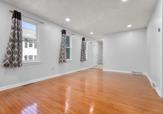 Photo 4 of Single family home for sale at 20 Hatikva Way, North Chelmsford, MA 01863 | MLS# 73573815 | Listing updated on 2026-09-14
