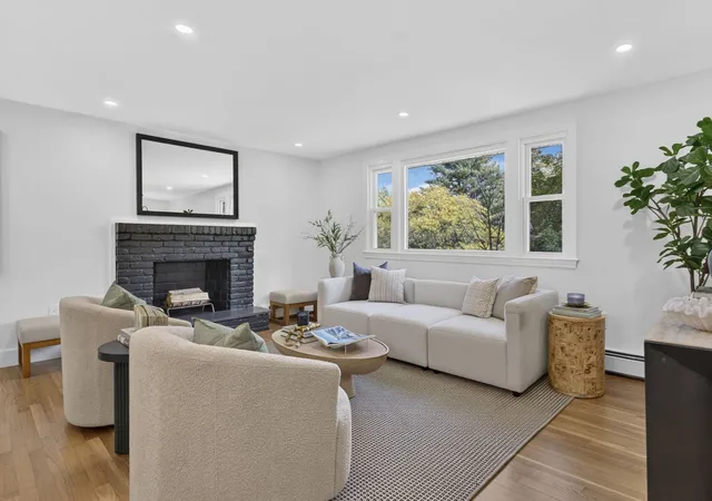 Photo 2 of Single family home for sale at 8 Carriage Dr, Acton, MA 01720 | MLS# 73588946 | Listing updated on 2026-10-12