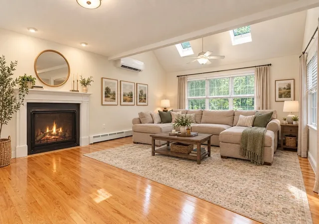 Photo 3 of Single family home for sale at 53 E Baylies Rd, Charlton, MA 01507 | MLS# 73576726 | Listing updated on 2026-10-15