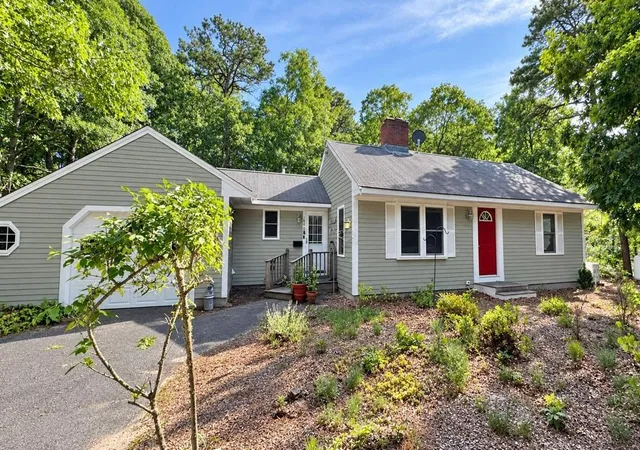 Photo 2 of Single family home for sale at 165 Kingsbury Beach Rd, Eastham, MA 02642 | MLS# 73580917 | Listing updated on 2026-09-26