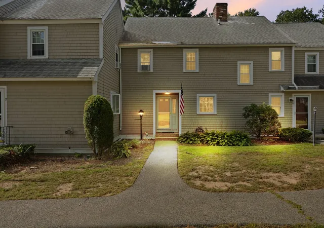 Listing Photo 1 - Condo for sale in building located at 40 Megansett Dr, Plymouth, MA 02360 - Unit #10C