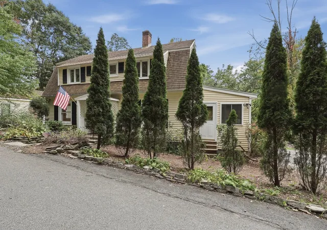 Photo 2 of Single family home for sale at 166 Cross Rd, Lunenburg, MA 01462 | MLS# 73586053 | Listing updated on 2026-10-17