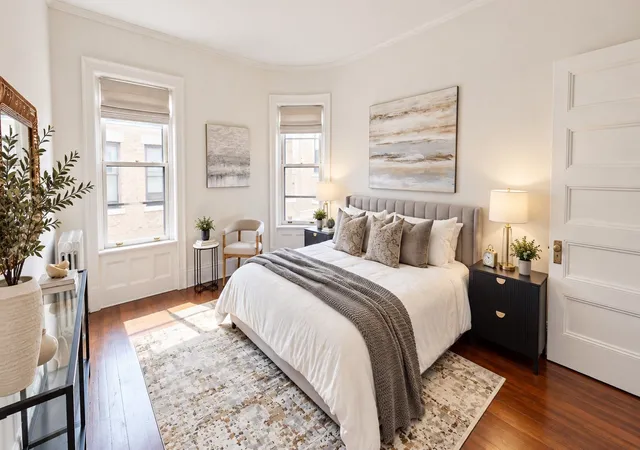 Photo 3 of Sale Pending at 1070 Beacon St #6A, Brookline, MA 02446 | MLS# 73574695 | Listing updated on 2026-09-23