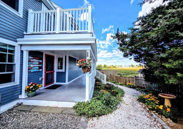 Photo 2 of Single family home for sale at 7 Louise St, Newburyport, MA 01950 | MLS# 73575288 | Listing updated on 2026-09-15