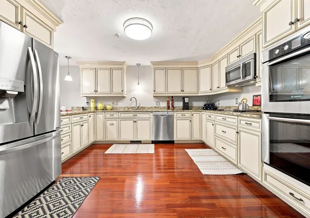 Photo 3 of Condo for sale at 7 Stephen Ln Dr #7, Bedford, MA 01730 | MLS# 73573903 | Listing updated on 2026-10-03