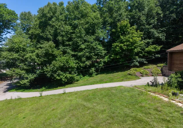 Photo 27 of Sale Pending at 426 Cronin Rd, Warren, MA 01083 | MLS# 73586015 | Listing updated on 2026-10-14