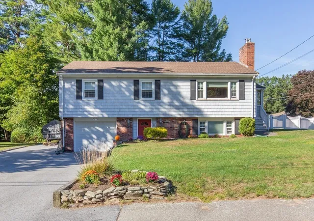 Single family home for sale at 10 Fredrick Dr, Wilmington, MA 01887 | MLS# 73581412