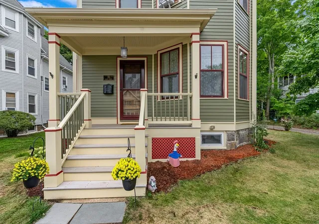 Photo 2 of Single family home for sale at 20 March Ave, West Roxbury, MA 02132 | MLS# 73574396 | Listing updated on 2026-09-15