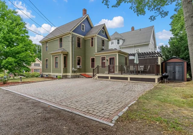 Photo 3 of Single family home for sale at 20 March Ave, West Roxbury, MA 02132 | MLS# 73574396 | Listing updated on 2026-09-15