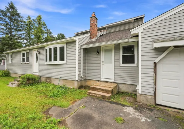Photo 3 of Single family home for sale at 45 Campbell Dr, Easthampton, MA 01027 | MLS# 73572560 | Listing updated on 2026-09-11