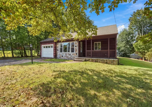 Photo 1 of Single family home for sale at 140 S Main St, Bellingham, MA 02019 | MLS# 73580163 | Listing updated on 2026-10-13