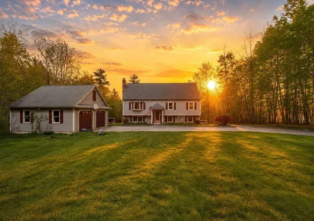 Photo 2 of Single family home for sale at 2 Howard Ln, Lakeville, MA 02347 | MLS# 73572989 | Listing updated on 2026-09-12