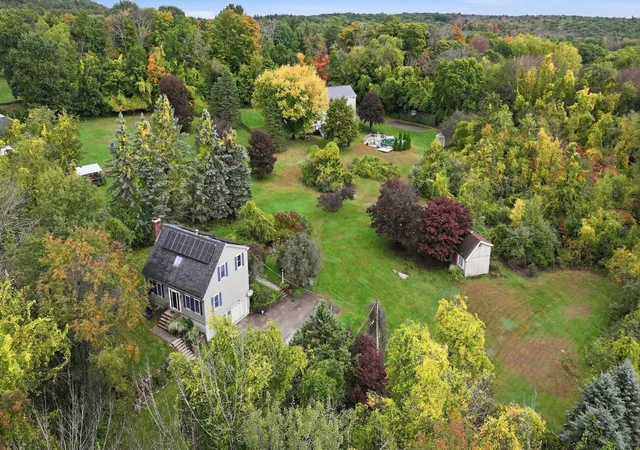 Photo 2 of Single family home for sale at 235 Pierce Rd, West Brookfield, MA 01585 | MLS# 73586188 | Listing updated on 2026-10-16