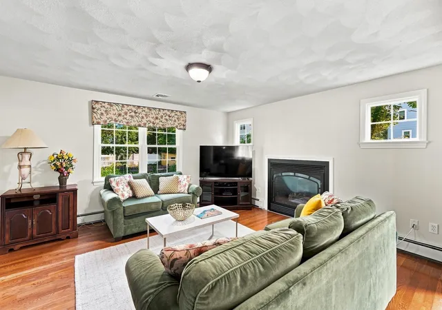 Photo 3 of Single family home for sale at 24 Richardson St, Winchester, MA 01890 | MLS# 73571480 | Listing updated on 2026-09-07