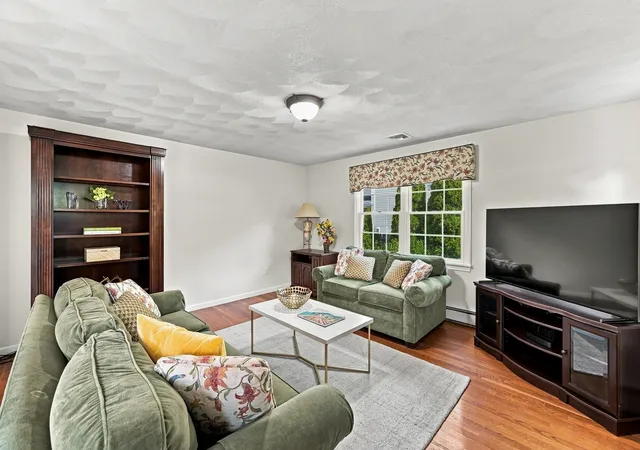 Photo 3 of Single family home for sale at 24 Richardson St, Winchester, MA 01890 | MLS# 73571480 | Listing updated on 2026-09-07