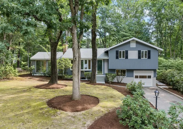 Photo 2 of Sale Pending at 10 Brentwood, Sudbury, MA 01776 | MLS# 73573787 | Listing updated on 2026-09-18