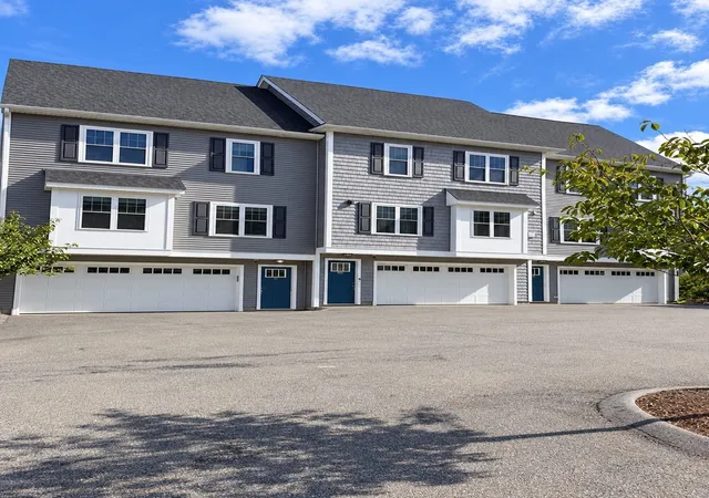 Photo 2 of Condo for sale at 150 Quincy Ave #2C, Quincy, MA 02169 | MLS# 73581344 | Listing updated on 2026-10-14