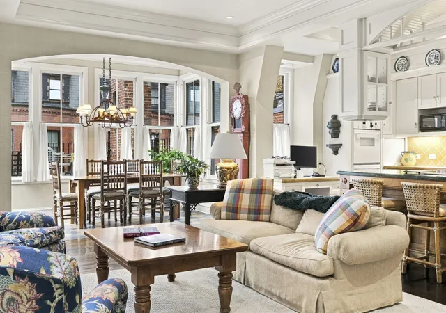 Listing Photo 1 - Condo for sale in building located at 21-23 Marlborough St, Boston, MA 02116 - Unit #4