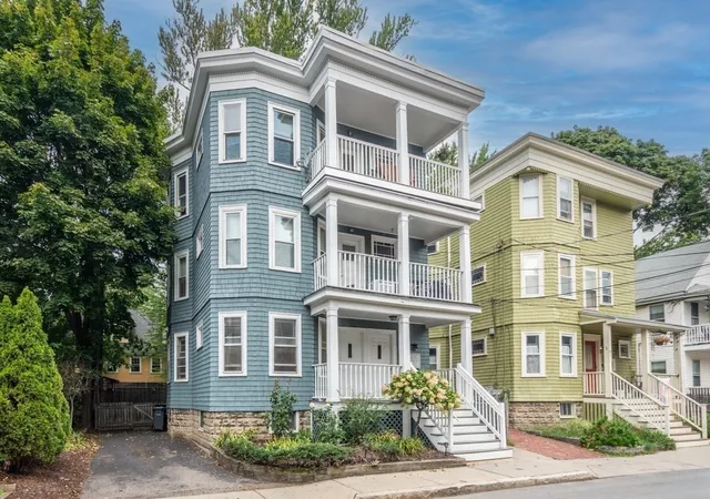 Listing Photo 2 - Condo for sale in building located at 29-31 Washburn Ave, Cambridge, MA 02140 - Unit #1A