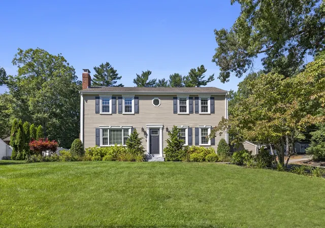 Photo 1 of Single family home for sale at 77 Bardin St, Hanover, MA 02339 | MLS# 73575387 | Listing updated on 2026-10-04
