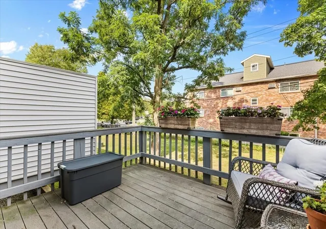 Photo 3 of Sale Pending at 162 Oak St #9, Taunton, MA 02780 | MLS# 73570718 | Listing updated on 2026-09-28