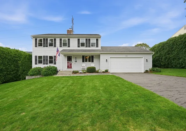 Photo 2 of Sale Pending at 16 Matthew Dr, Easthampton, MA 01027 | MLS# 73586056 | Listing updated on 2026-10-14