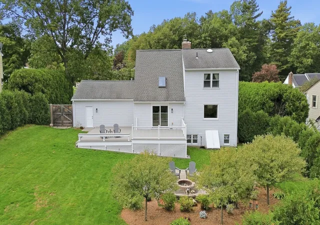 Photo 3 of Sale Pending at 16 Matthew Dr, Easthampton, MA 01027 | MLS# 73586056 | Listing updated on 2026-10-14