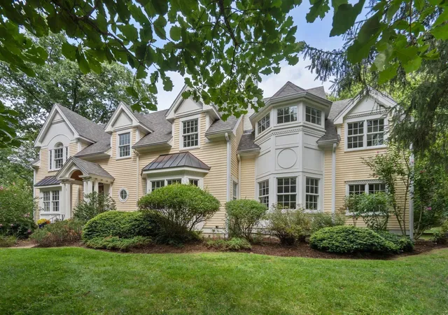 Photo 1 of Sale Pending at 1 Kenilworth Cir, Wellesley, MA 02482 | MLS# 73573834 | Listing updated on 2026-10-01