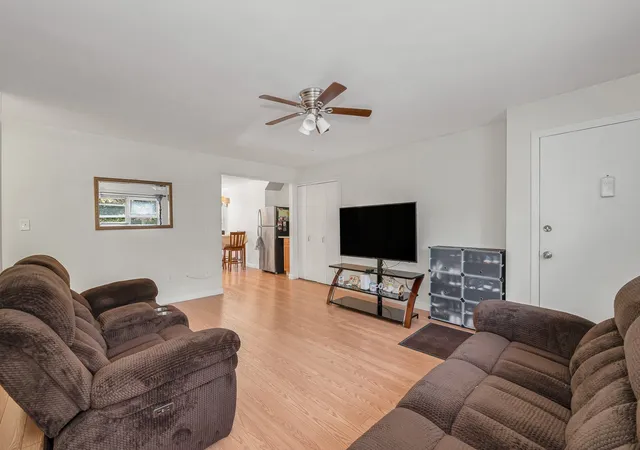Listing Photo 5 - Condo for sale in building located at 131 Litchfield Pines Dr, Leominster, MA 01453 - Unit #A
