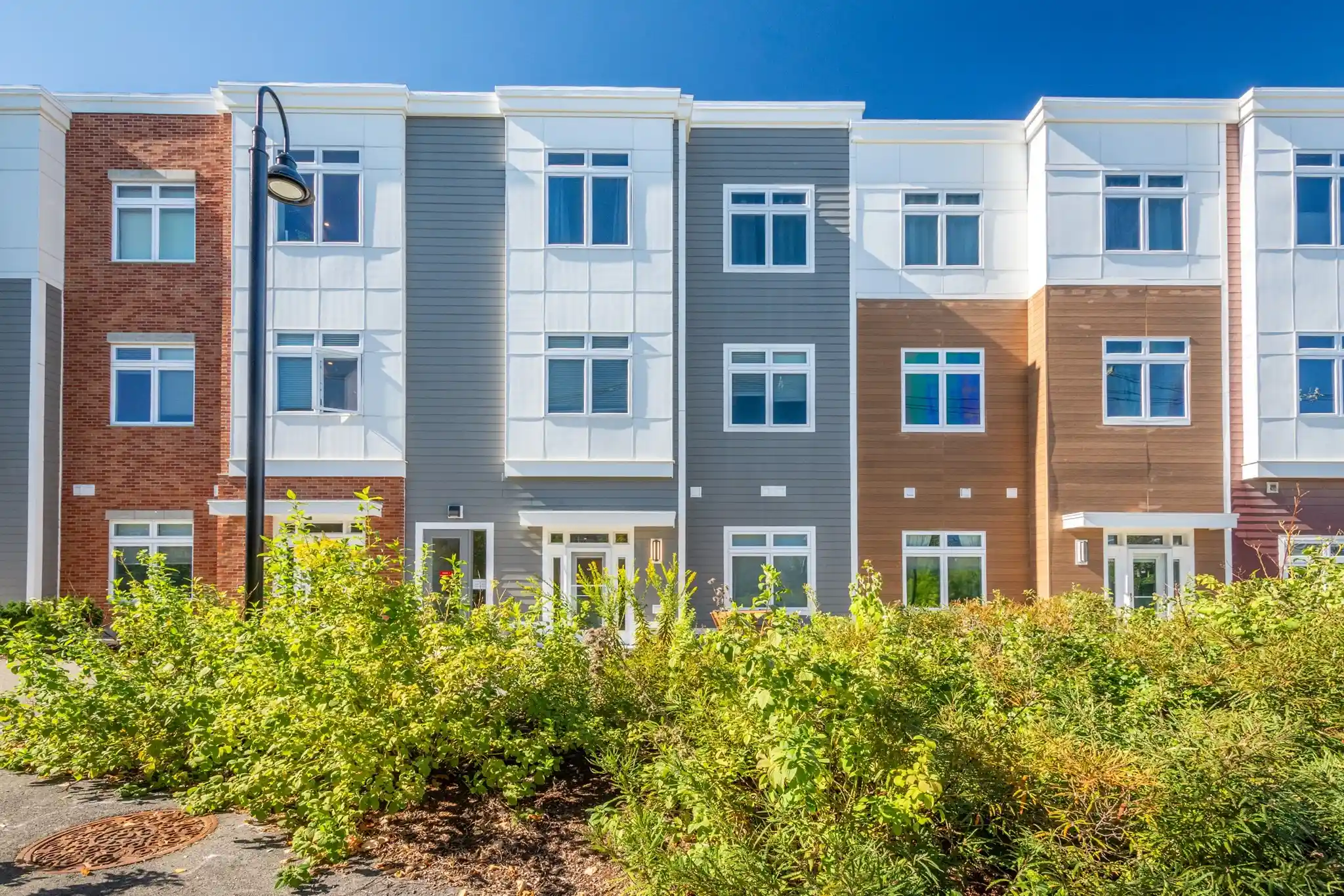 Listing Photo 2 - Condo for sale in 60 Cross St E located at 60 Cross St E, Somerville, MA 02145 - Unit #106