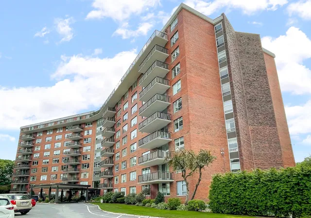 Photo 2 of Condo for sale at 280 Boylston St #411, Chestnut Hill, MA 02467 | MLS# 73573602 | Listing updated on 2026-09-12