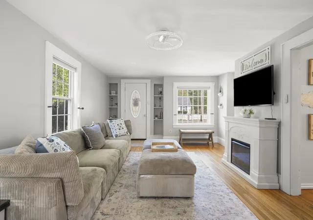 Photo 3 of Single family home for sale at 17 Dalton, Holbrook, MA 02343 | MLS# 73588475 | Listing updated on 2026-10-15
