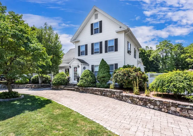 Single family home for sale at 1322 Pond St, Franklin, MA 02038 | MLS# 73583067