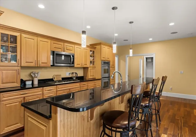 Photo 4 of Single family home for sale at 8 Rockmeadow Dr, East Bridgewater, MA 02333 | MLS# 73573952 | Listing updated on 2026-09-13