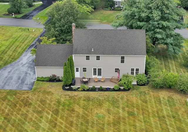 Photo 3 of Sale Pending at 207 French Farm Rd, North Andover, MA 01845 | MLS# 73574703 | Listing updated on 2026-09-15