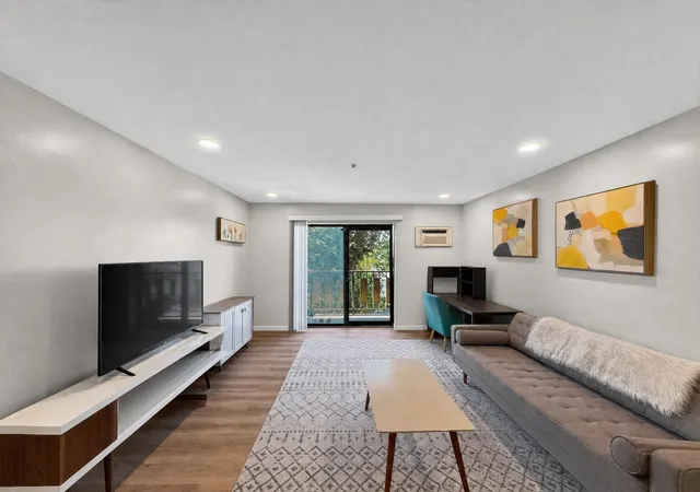 Photo 3 of Condo for sale at 100 Grand View Ave #7B, Quincy, MA 02170 | MLS# 73572591 | Listing updated on 2026-09-11