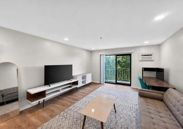 Photo 4 of Condo for sale at 100 Grand View Ave #7B, Quincy, MA 02170 | MLS# 73572591 | Listing updated on 2026-09-11