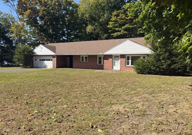 Photo 3 of Single family home for sale at 602 Bernardston Rd, Greenfield, MA 01301 | MLS# 73583531 | Listing updated on 2026-10-13