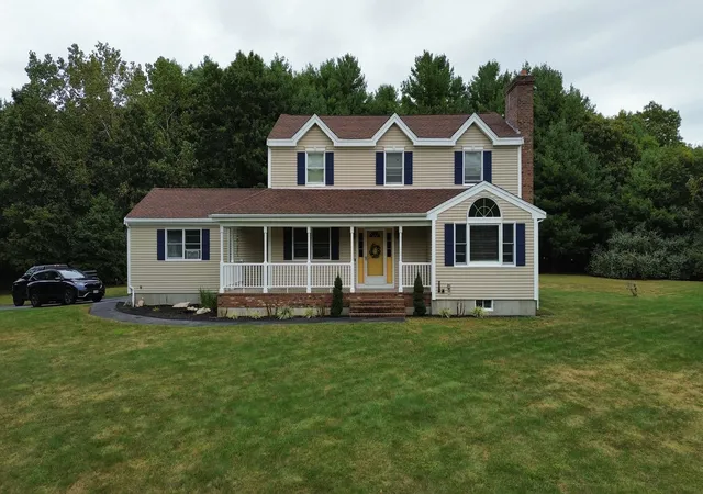 Photo 1 of Sale Pending at 37 Rhode Is Ave, North Dartmouth, MA 02747 | MLS# 73581984 | Listing updated on 2026-10-27