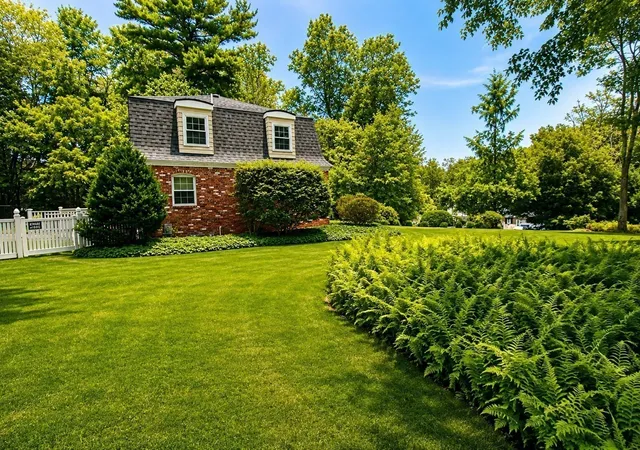 Photo 4 of Single family home for sale at 52 Brentwood, Chelmsford, MA 01824 | MLS# 73573664 | Listing updated on 2026-09-14