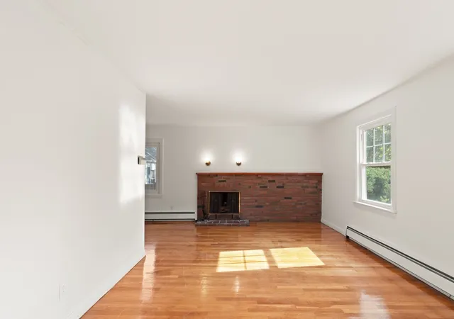 Photo 3 of Single family home for sale at 21 Goldsmith Ave, Beverly, MA 01915 | MLS# 73580765 | Listing updated on 2026-10-11