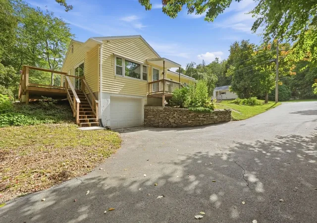 Photo 3 of Single family home for sale at 7 Athens St, Auburn, MA 01501 | MLS# 73582239 | Listing updated on 2026-10-15