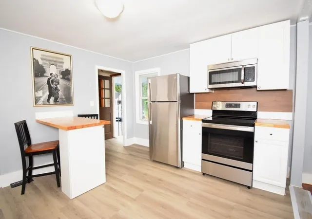 Photo 3 of Single family home for sale at 433 Putnam Hl Rd, Sutton, MA 01590 | MLS# 73579507 | Listing updated on 2026-09-22