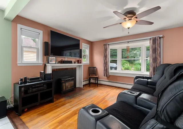 Photo 4 of Sale Pending at 25 Wilson St, Beverly, MA 01915 | MLS# 73574427 | Listing updated on 2026-09-29