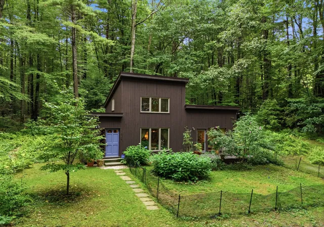 Photo 2 of Sale Pending at 626 Station Rd, Amherst, MA 01002 | MLS# 73573739 | Listing updated on 2026-10-01