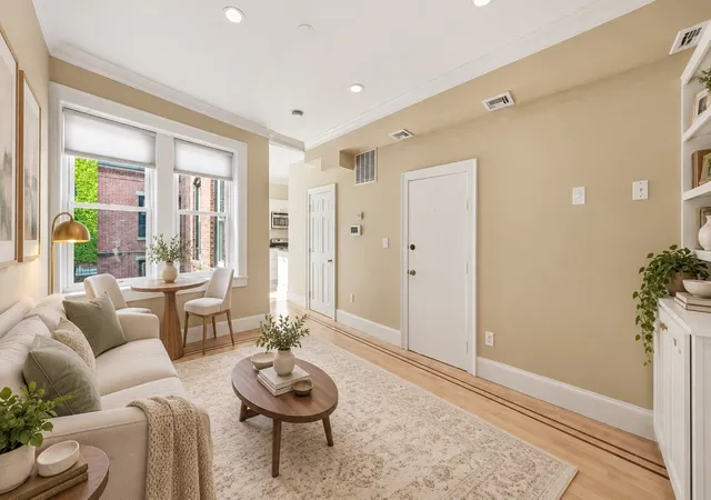 Listing Photo 4 - Condo for sale in building located at 53 Gdn St, Boston, MA 02114 - Unit #4