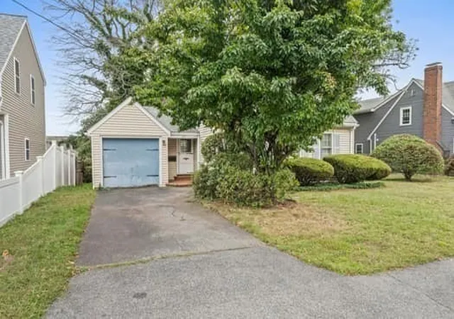 Photo 3 of Sale Pending at 33 French Ave, Braintree, MA 02184 | MLS# 73575189 | Listing updated on 2026-09-29