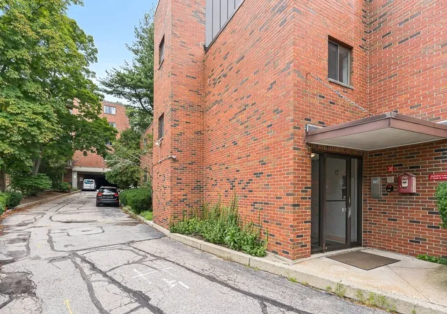 Listing Photo 2 - Condo for sale in building located at 17 Healey St, Cambridge, MA 02138 - Unit #201