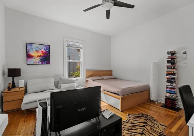 Listing Photo 5 - Condo for sale in building located at 48 Irving St, Somerville, MA 02138